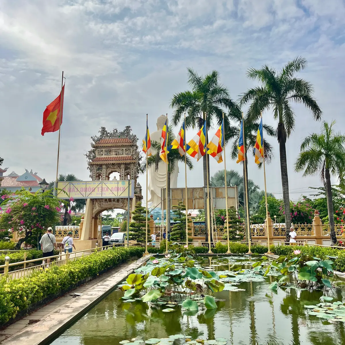 Chua Vinh Trang Temple in Mỹ Thơ, Mekông Delta, Vietnam 