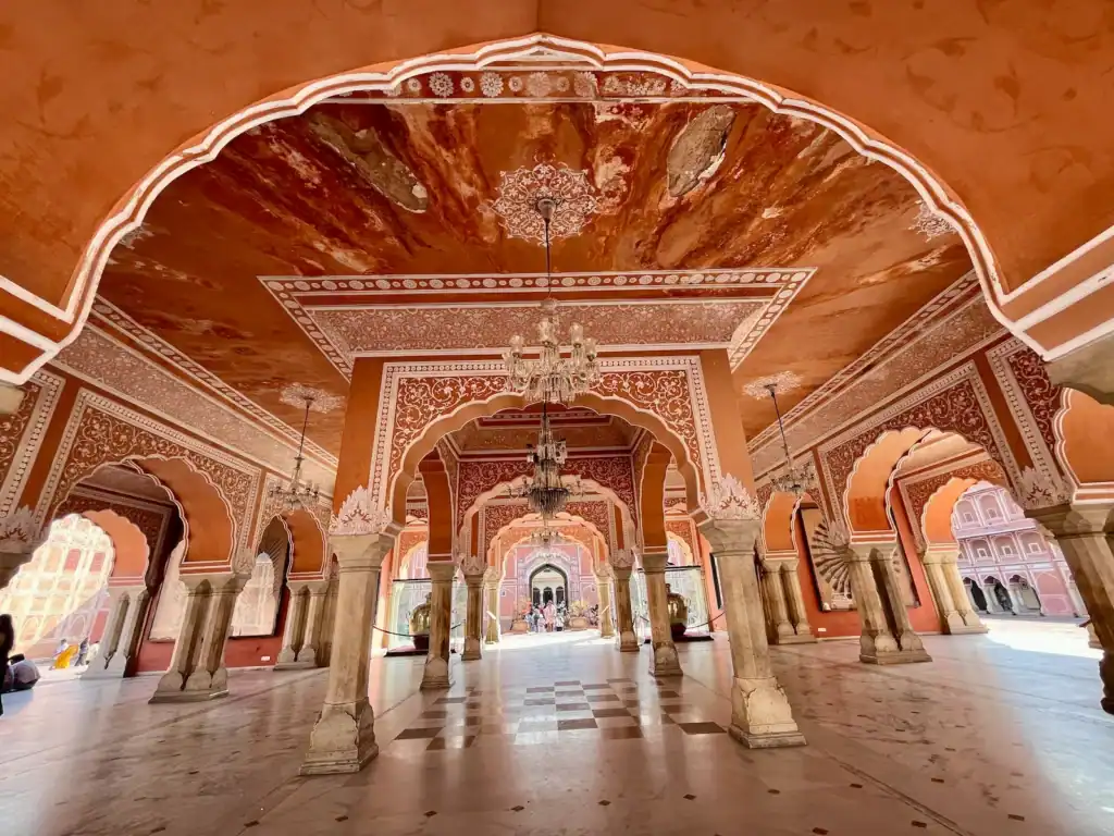 Pink architectural details at Jaipur City Palace